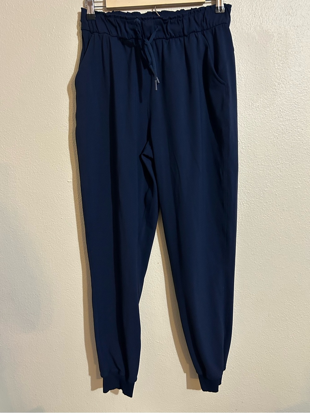 Lululemon Women’s Navy Blue Jogger Pants Size 6 Elastic Waist Drawstring